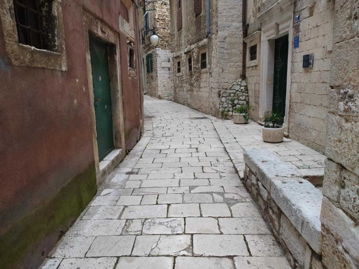 Old Stone House St Lawrence In The Heart Of Sibenik'S Old Town公寓 外观 照片